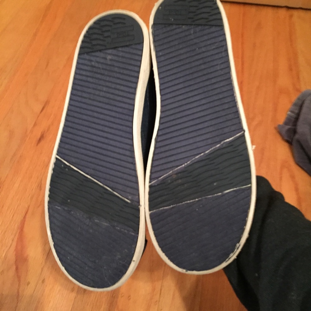 Toms - Picture 5 of 6